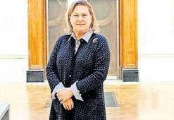 Dev holdingi yönetirken sanatı Türkiye’ye yayıyor