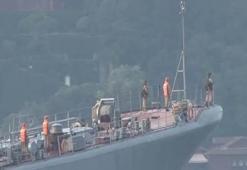 Rus savaş gemisi İstanbul Boğazı’ndan geçti