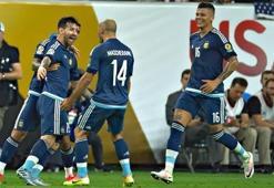 Copa America'da ilk finalist: Arjantin