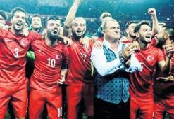 Milli takım kazandı ünlüler coştu