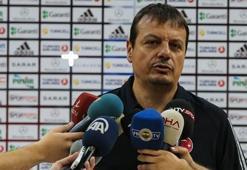 Ergin Ataman kulüplere sitem etti