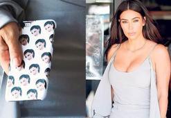 Kendi emojisini yaptırdı