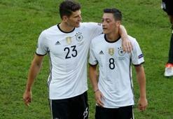 Gomez, Klinsmann'ı yakaladı!