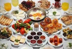 İftar sofraları için enfes yemek tarifleri ve leziz Ramazan menüleri!