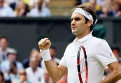 Federer zorlanmadan çeyrek finalde
