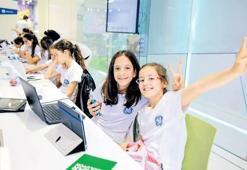 Maker kızlar kodlama öğrenip  geleceğin Türkiyesi’ni inşa ediyor
