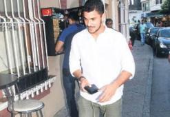Eşim tatilde ben işte