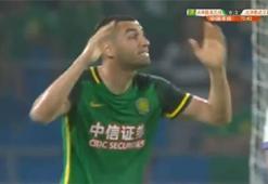Burak Yılmaz, hakem bela okudu!