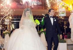 Aşiret düğününde gelin ve damada dolar yağmuru