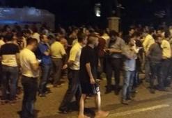 Halk darbeye karşı sokağa çıkıyor
