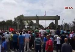 Habibler'de kışla önünde hareketlilik
