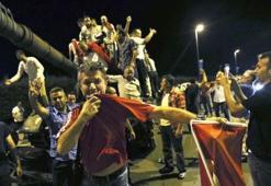 FT: Suriyeli mülteciler Erdoğan için sokaklara çıktı