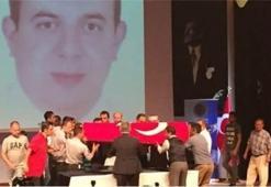 Şehit olduğunu onun telefonundan öğrendim