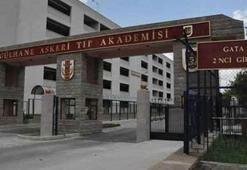 Şizofreni hastasına cin çarptı diyen profesör de ihraç edildi