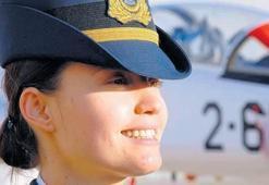 Darbeci pilot Kerime Kumaş'ın taşıdığı 3 kişi aranıyor