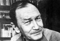 Turgut Uyar kimdir?