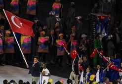 Türkiye'nin bayrağını Rıza Kayaalp taşıdı!