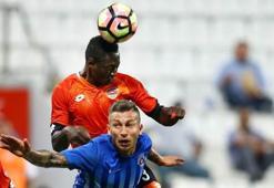 Paşa, Adana'ya diş geçiremedi!