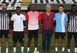 Manisaspor'dan imza şov!