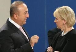 Çavuşoğlu İsveçli mevkidaşı Wallström ile görüştü