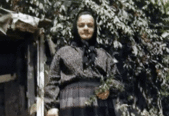Tek başına mahalle kuran kadın hayatını kaybetti