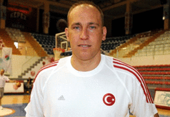 Gözünü madalyaya dikti!