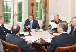 FETÖ'cü polisten inanılmaz itiraflar: MGK'yı da dinledik, bakanın cebine not koyduk