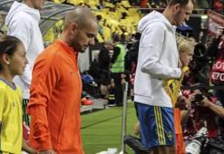 Sneijder kahraman ilan edildi