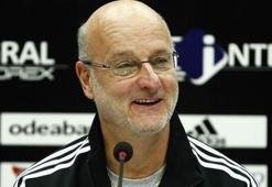 Beşiktaş'ın eski hocası Henrik Dettmann'a araba çarptı!