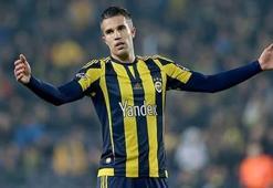Van Persie'ye ağır sözler: 'Defolup gidersin'