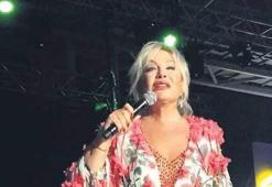 Emel Sayın'ın bu gözyaşları eski aşkı Tarık Akan için!