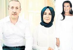 Emine Erdoğan’ın videolarını izliyor
