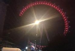 Londra'da dönme dolapta yüzlerce kişi mahsur kaldı