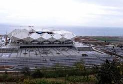 Akyazı Stadı'nda canlı yayın kavgası!