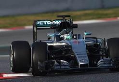 Rosberg ilk sırayı kaptı