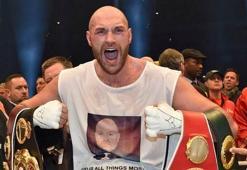 Tyson Fury unvanlarını bıraktı
