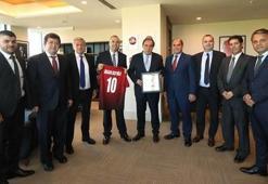 KTFF Başkanı Sertoğlu'ndan Demirören'e ziyaret