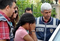 Eşiyle aşk yaşayan amcasını öldürdü!
