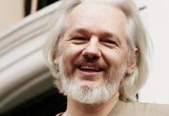 "WikiLeaks'in internetini Hillary kesti"