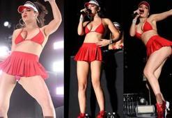 Tenis eteği ve bikiniyle konser verdi!