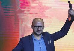 'Altın Portakal'a 'Mavi Bisiklet' damgasını vurdu