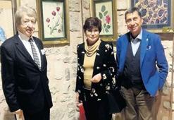 İstanbul'da ebru sanatı sergisi