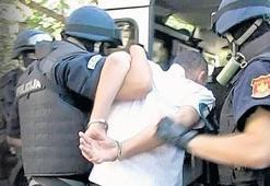 Türk silah tacirine film gibi operasyon