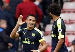 Arsenal Giroud ile güldü