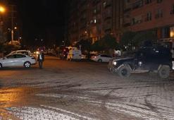 Kızıltepe’de PKK’lı teröristler AK Parti ilçe binasına saldırdı: 3 polis yaralı