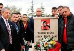 Sinan Şamil Sam anıldı