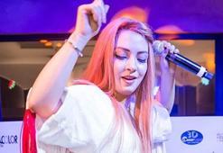 Üç Grammy ödüllü Lu Diaz'dan Ece Seçkin'e albüm teklifi