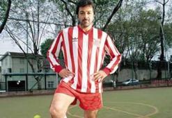 'Futbolu bıraktı, gitti artist oldu'