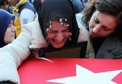 Şehit eşinin feryadı yürek dağladı