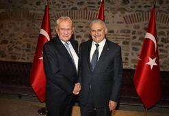 Başbakan Yıldırım: Ekonomisi sağlam olmayan bir ülke...